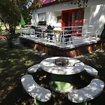 Zita Ueduelohaz Apartmán *