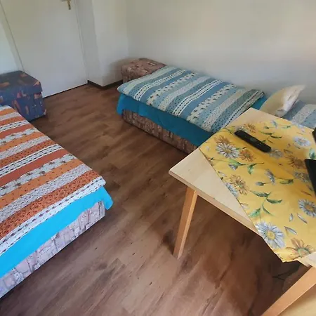 Apartment Zita Ueduelohaz *