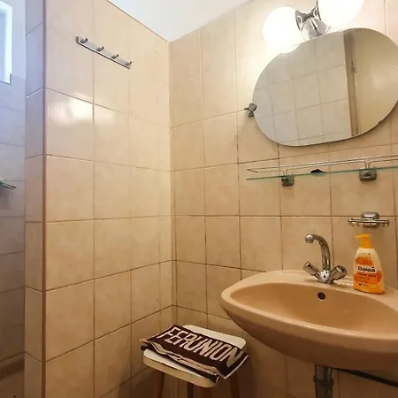 Zita Ueduelohaz * Balatonboglár