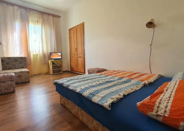 Zita Ueduelohaz Apartment