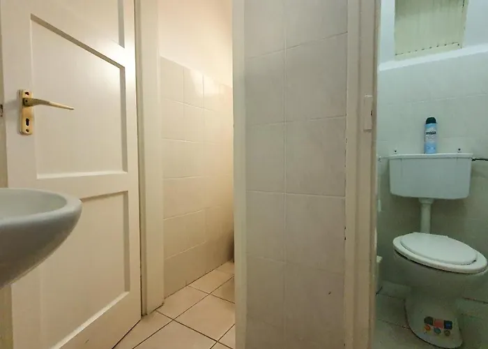Zita Ueduelohaz *